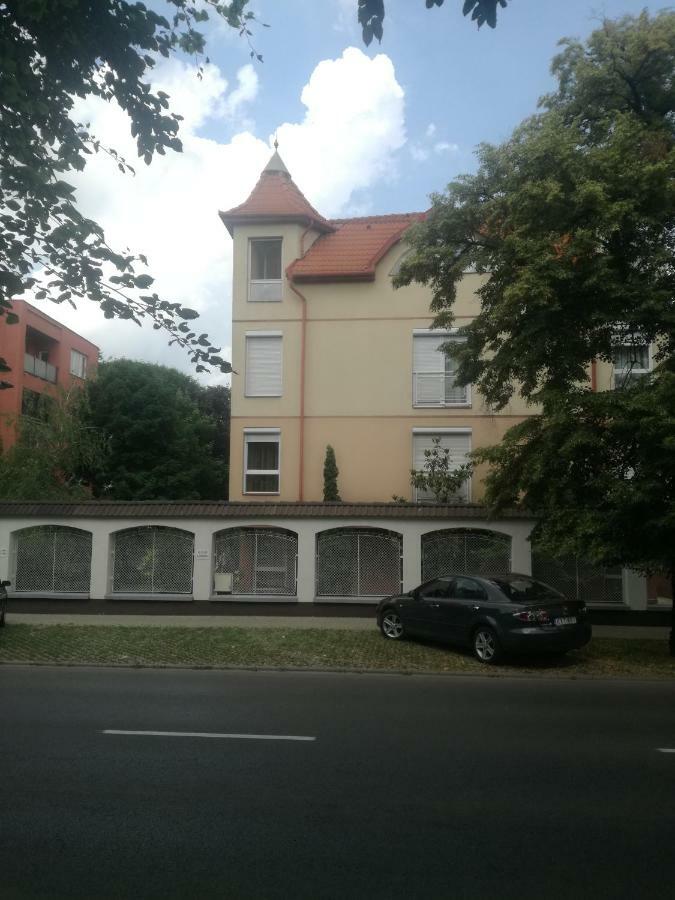 Rose Apartman Debrecen Dış mekan fotoğraf